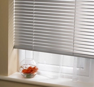 25mm Venetian Blind.