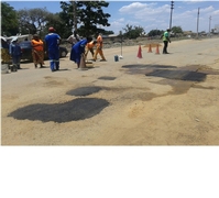 Pothole filling using hydro cold Asphalt